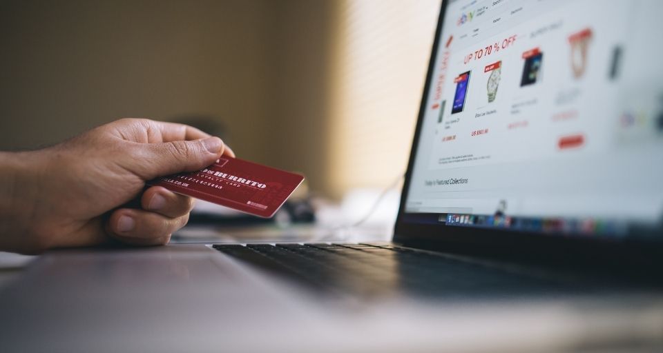 Expertos entregan recomendaciones para prevenir el fraude en los comercios electrónicos