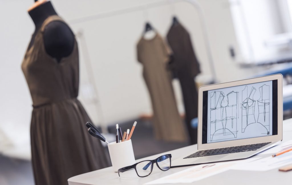 Panel: Revolución FashionTech – Inteligencia Artificial, Comercio Sustentable y Nuevas Fronteras